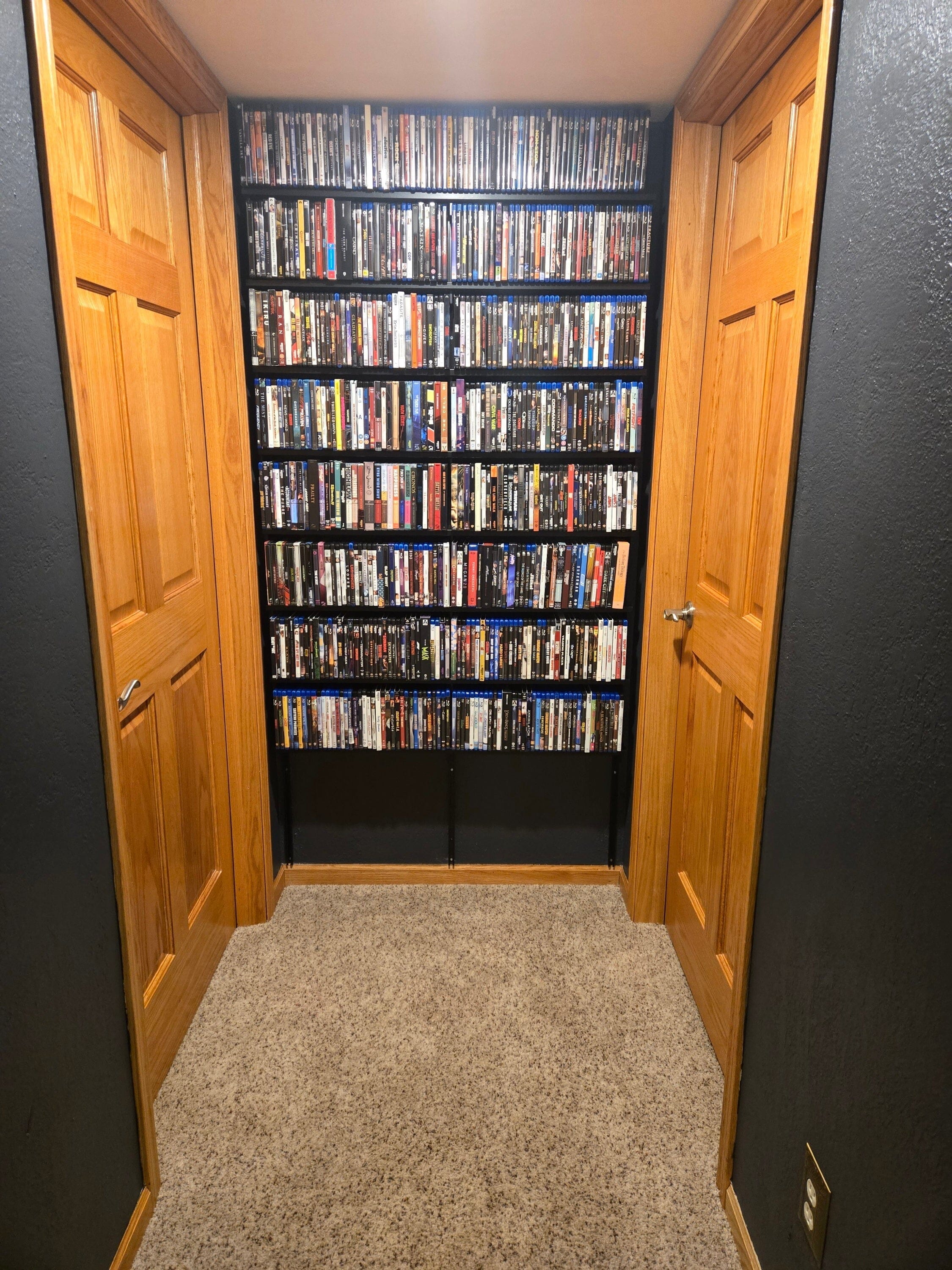 David Flatley’s Basement Movie Library Comes to Life with Modern Shelvingⓒ