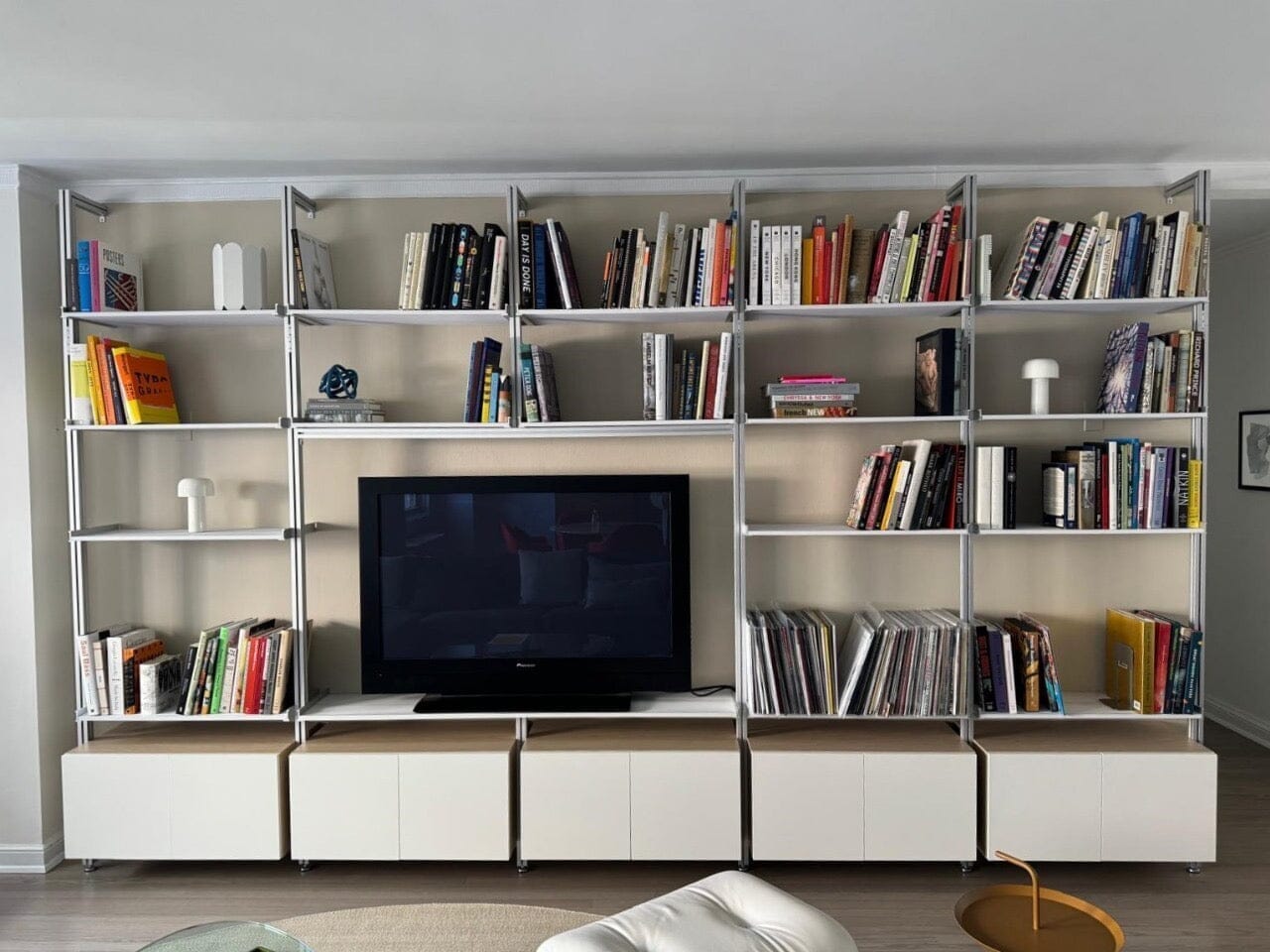 How One Couple Maximized Storage Space in a Small Chicago Apartment Using Modern Shelving