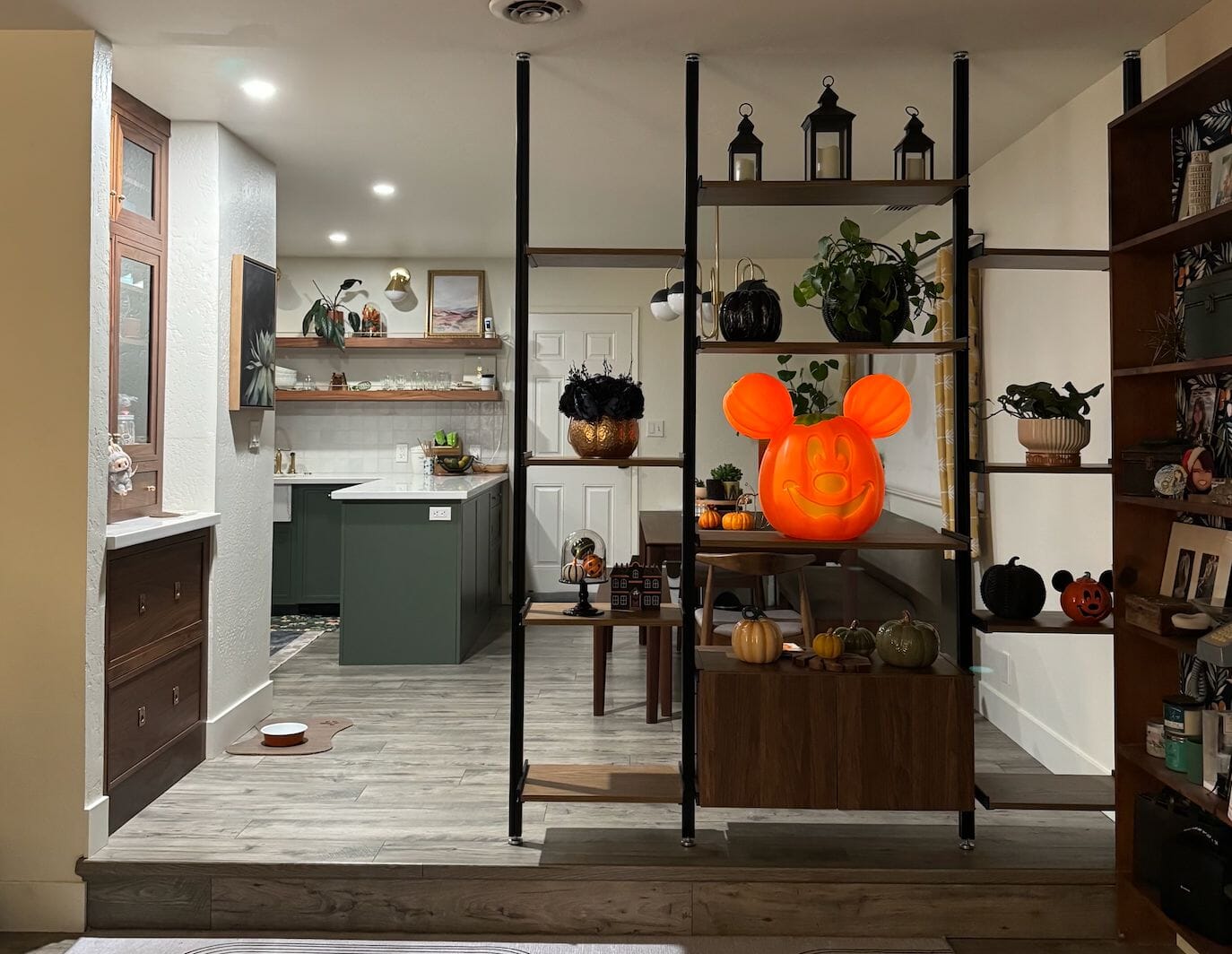 Designing with Purpose: Tiffany Garrido’s Elegant Home Makeover Featuring Modern Shelving®