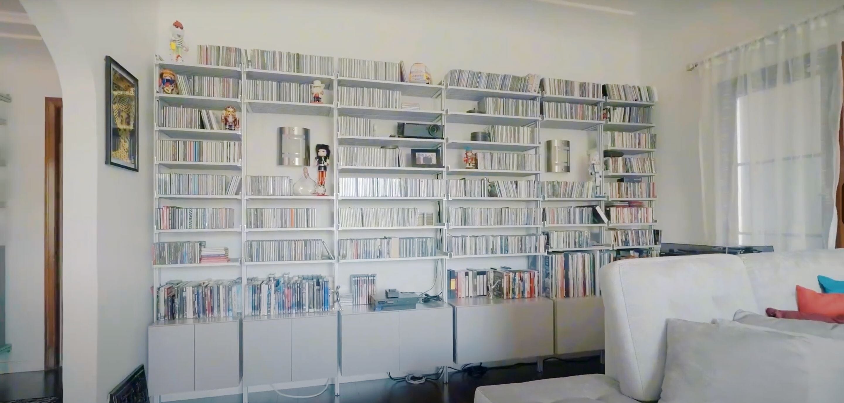 Built to Last: How Modern Shelving® Has Stood the Test of Time in Lily Moayeri’s Home